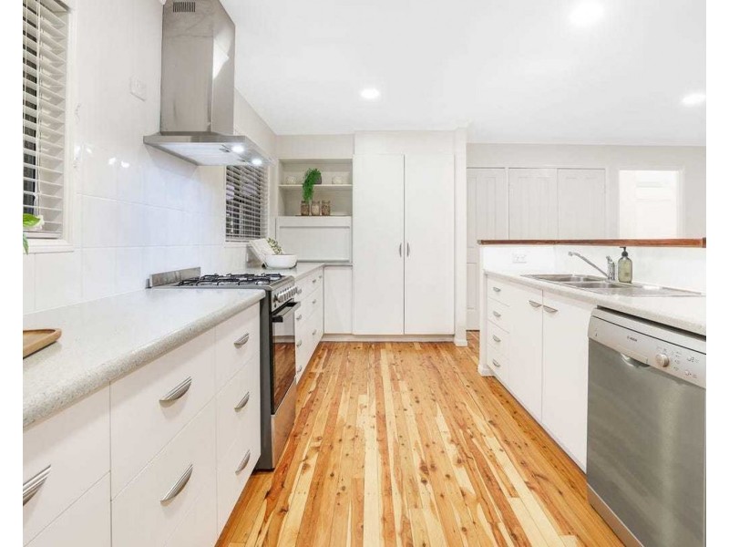 11 Martins Court, Qunaba QLD 4670