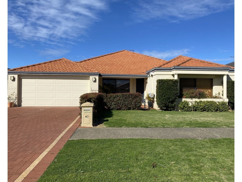 47 Jackadder Ave, Hammond Park WA 6164