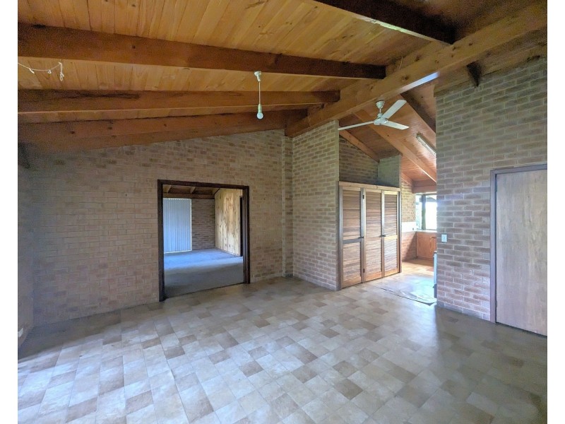 34 Verna Court, Cockburn Central WA 6164