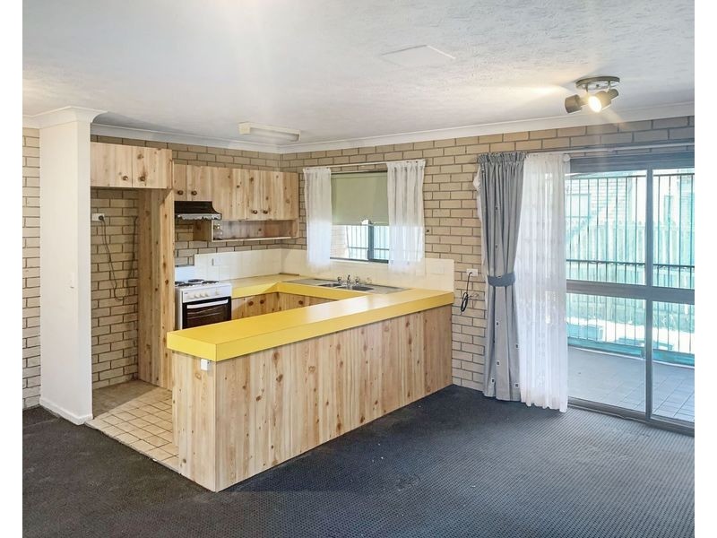 1/2 Angie Court, Mermaid Waters QLD 4218