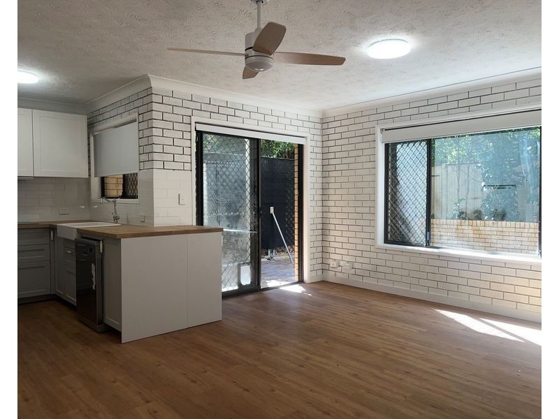 2/6 Genoa Street, Surfers Paradise QLD 4217