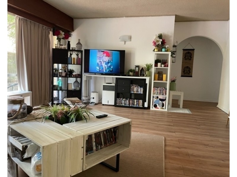 1/13 Surf Parade, Broadbeach QLD 4218