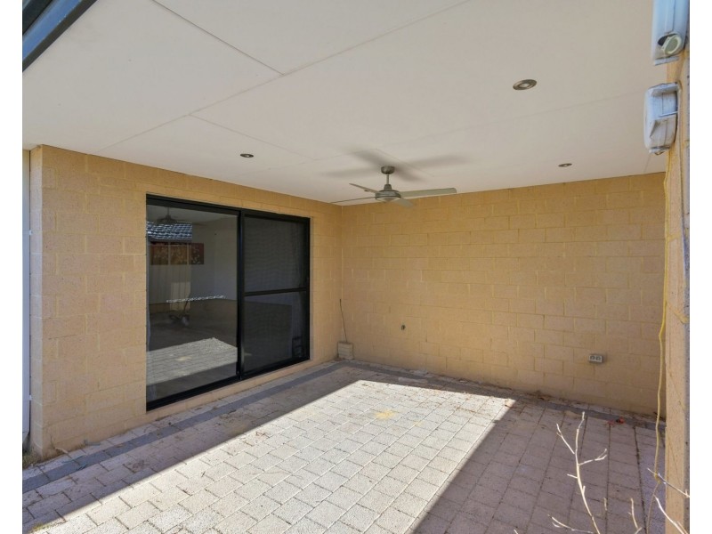 22 Laggan Road, Canning Vale WA 6155
