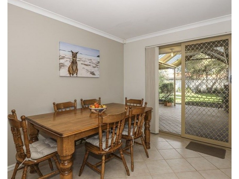 18 Cherwell Avenue, Beechboro WA 6063