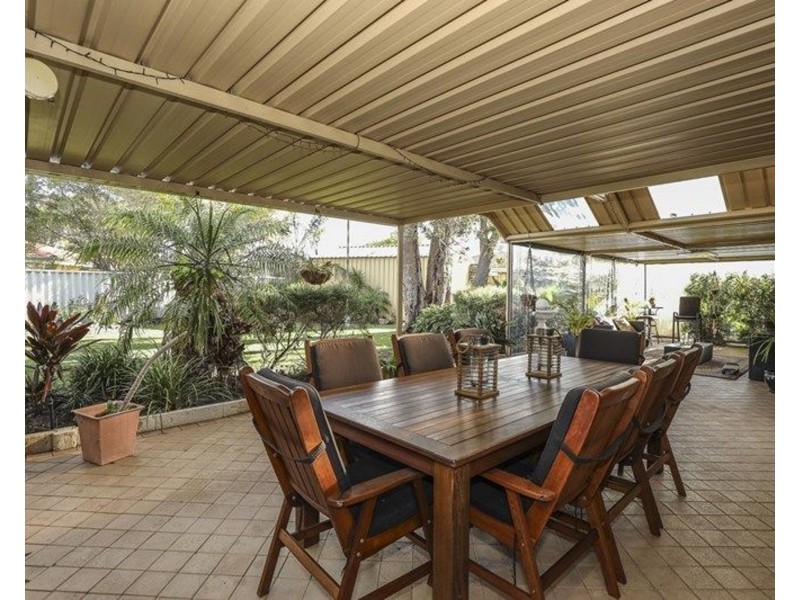 18 Cherwell Avenue, Beechboro WA 6063
