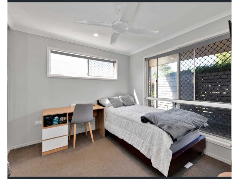 13 McCallum Close, Coral Cove QLD 4670