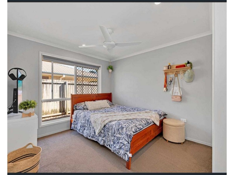 13 McCallum Close, Coral Cove QLD 4670