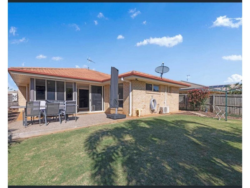 13 McCallum Close, Coral Cove QLD 4670