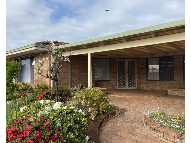 48 Merrifield Circle, Leeming WA 6149