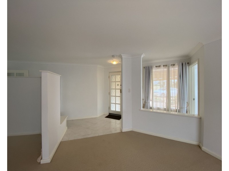 48 Merrifield Circle, Leeming WA 6149