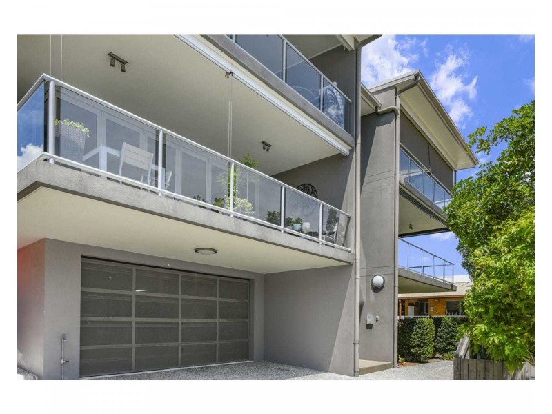 2/53 Douglas Street, Greenslopes QLD 4120