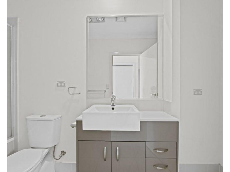 2/53 Douglas Street, Greenslopes QLD 4120