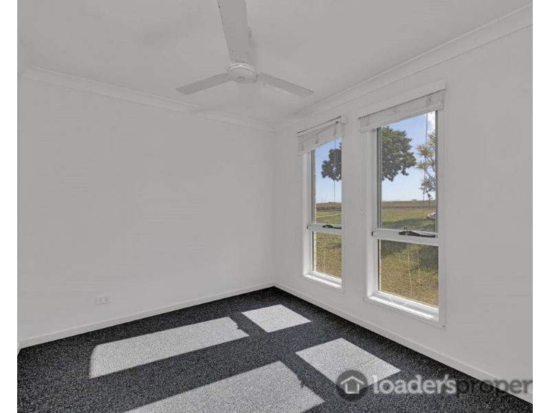 42 Sienna Boulevard, Ashfield QLD 4670