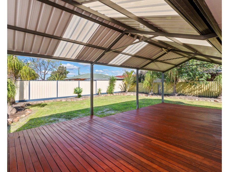 14B Young Street, Gosnells WA 6110