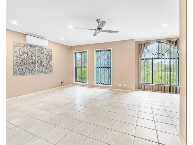 17 Nandi Terrace, Pacific Pines QLD 4211