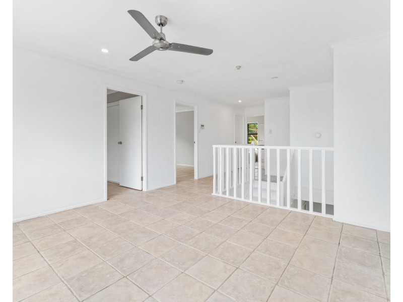 17 Nandi Terrace, Pacific Pines QLD 4211