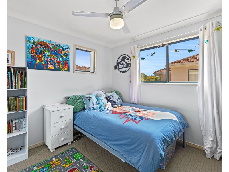 33/1 Hervey Street, Pacific Pines QLD 4211