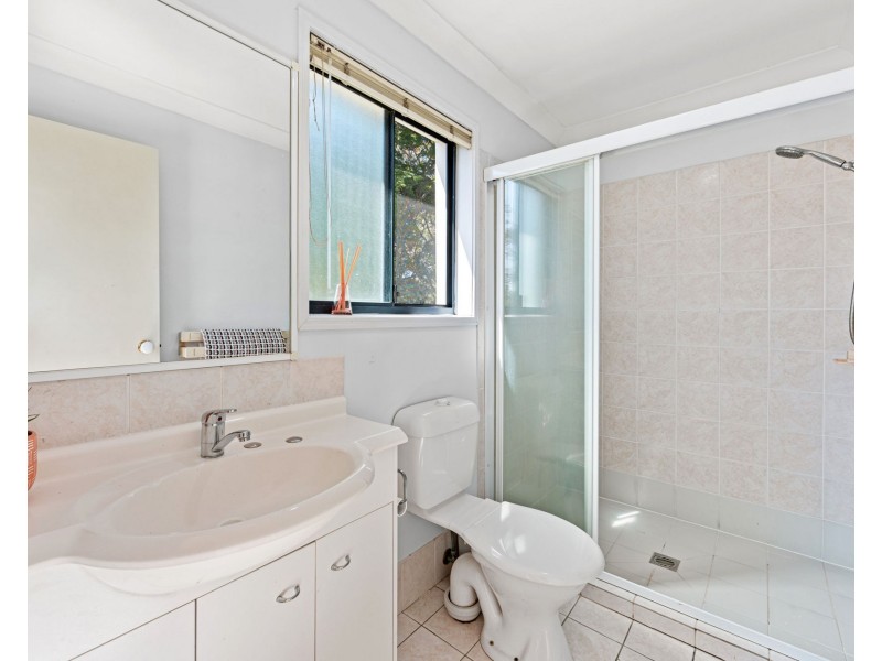 33/1 Hervey Street, Pacific Pines QLD 4211