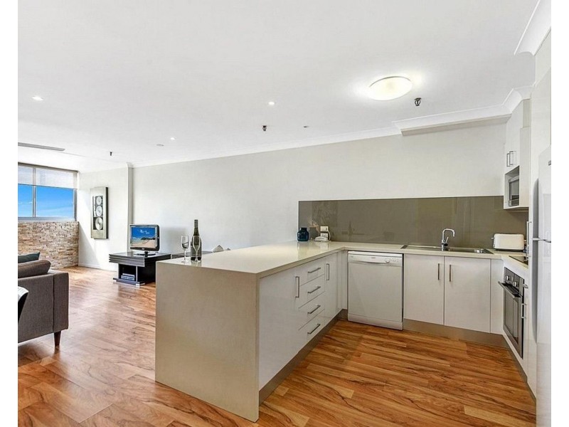 52/114 The Esplanade, Surfers Paradise QLD 4217
