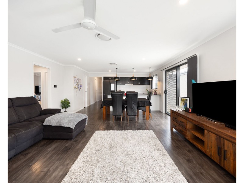 70 Creekview Court, Lawnton QLD 4501