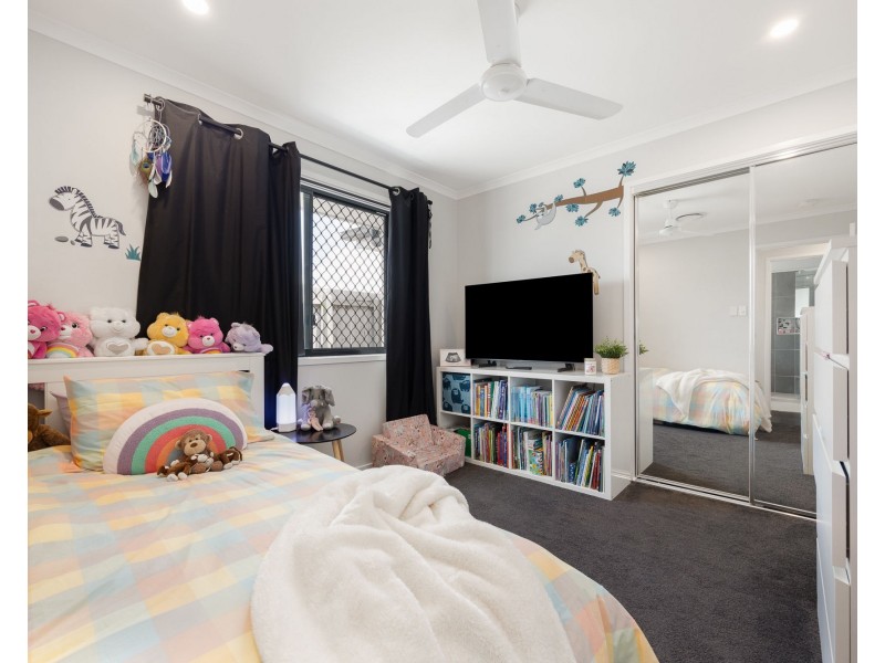 70 Creekview Court, Lawnton QLD 4501