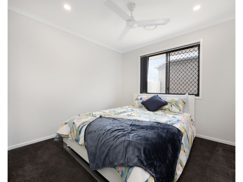 70 Creekview Court, Lawnton QLD 4501