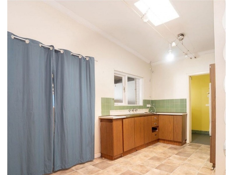 22 Irwin Road, Embleton WA 6062