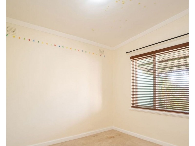 22 Irwin Road, Embleton WA 6062