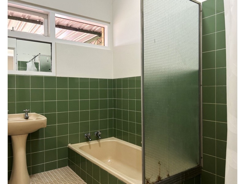 22 Irwin Road, Embleton WA 6062