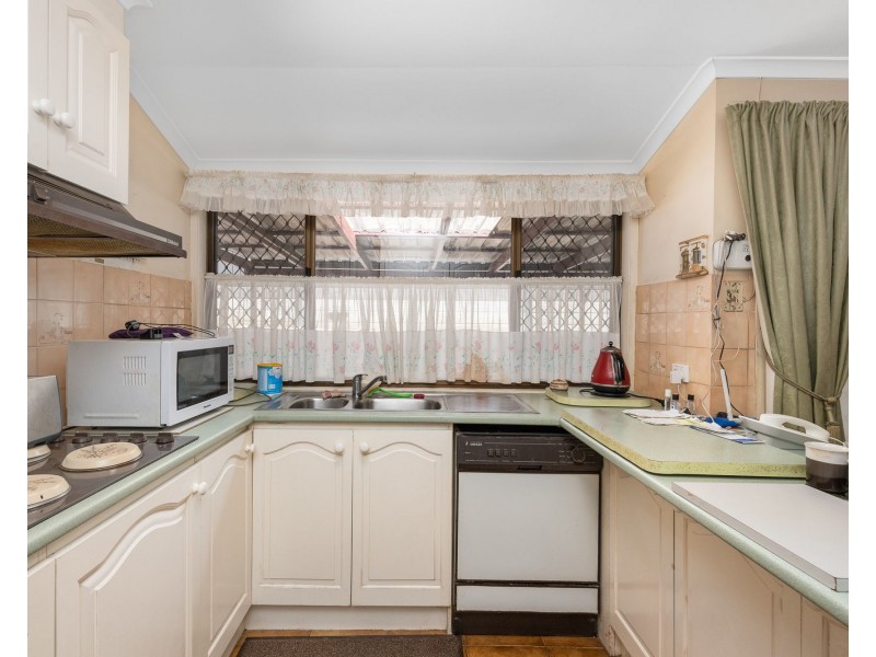 6 Voltaire Crescent, Petrie QLD 4502