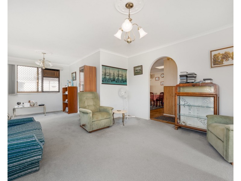 6 Voltaire Crescent, Petrie QLD 4502