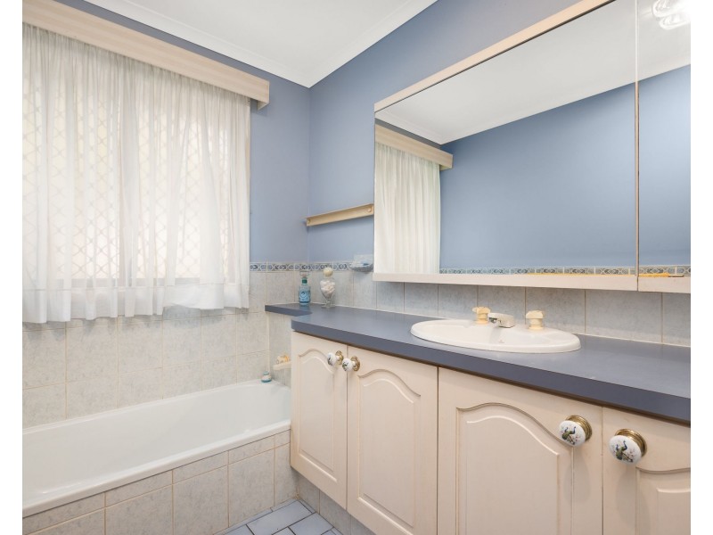 6 Voltaire Crescent, Petrie QLD 4502