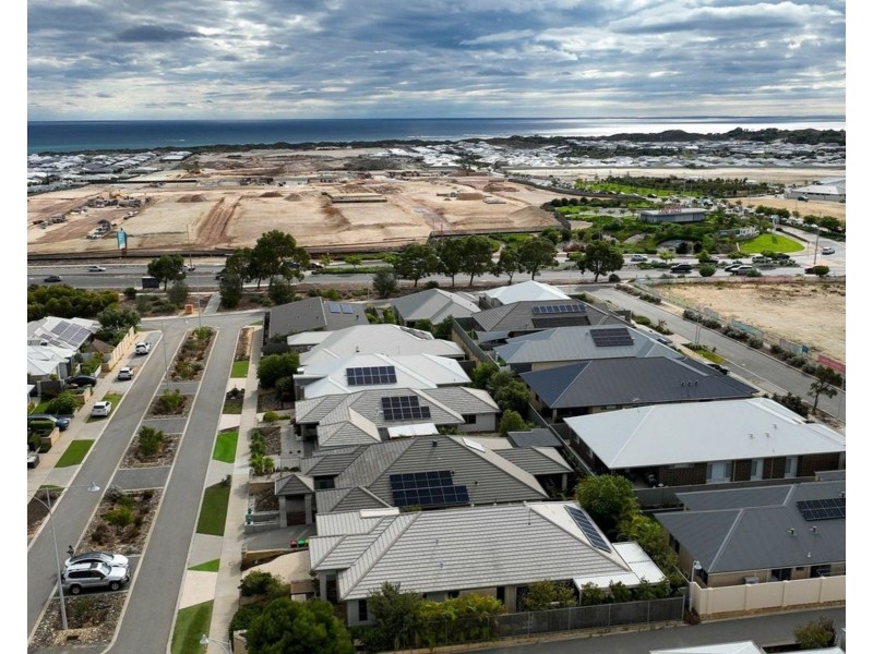 4 Altea way, Alkimos WA 6038