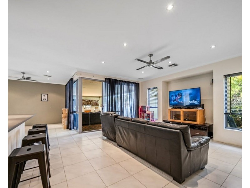 4 Altea way, Alkimos WA 6038