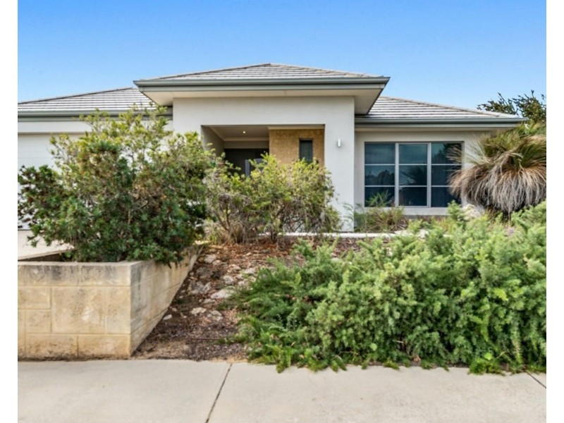 4 Altea way, Alkimos WA 6038