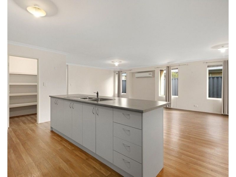 13 Correa Way, Baldivis WA 6171
