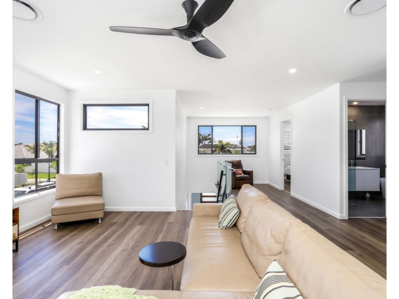 74 Marina View Drive, Pelican Waters QLD 4551