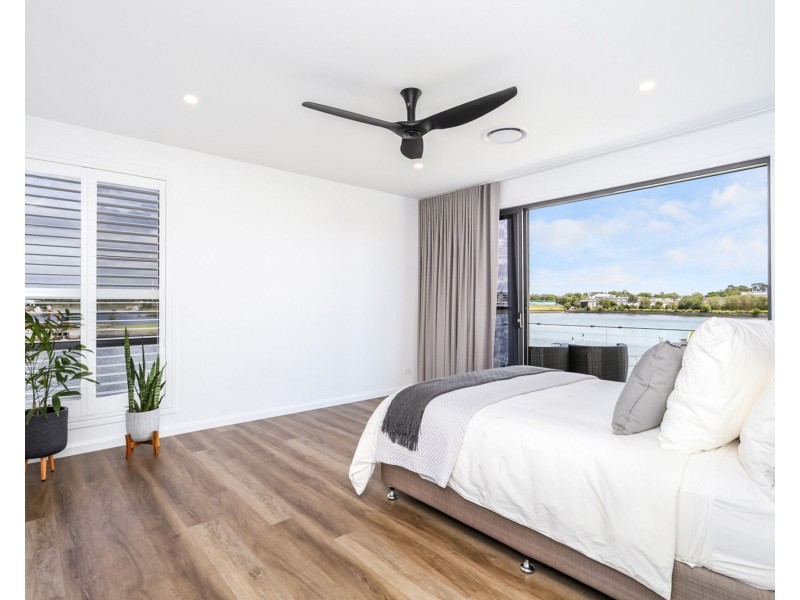 74 Marina View Drive, Pelican Waters QLD 4551