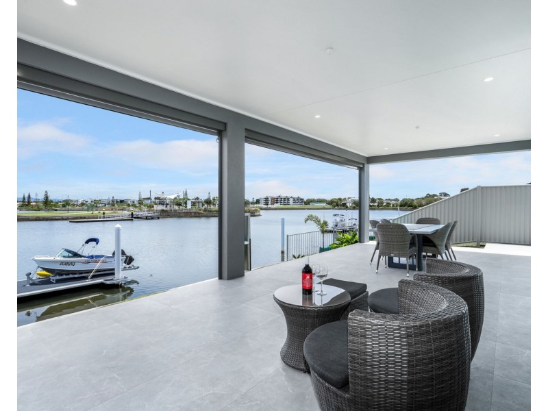 74 Marina View Drive, Pelican Waters QLD 4551