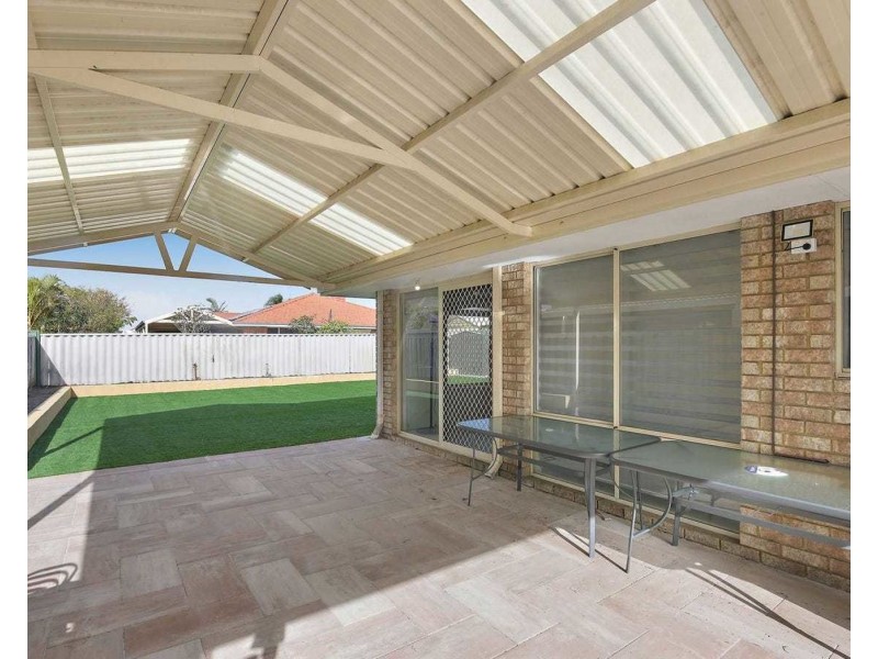 56 woodhouse circuit, Canning Vale WA 6155