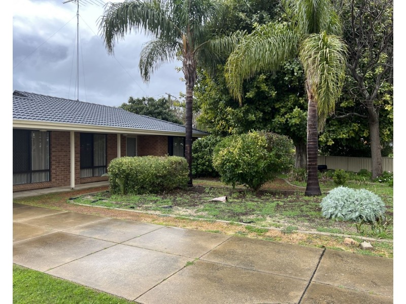 2b Gollan Place, Coodanup WA 6210