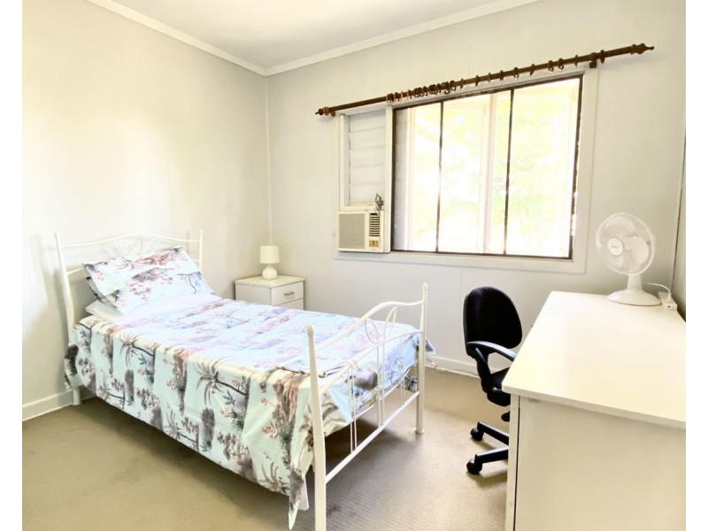 Room 3/188 Nyleta Street, Coopers Plains QLD 4108