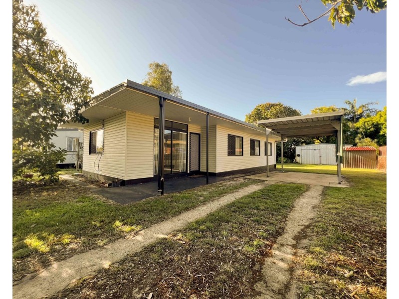 13 Amies, Beachmere QLD 4510