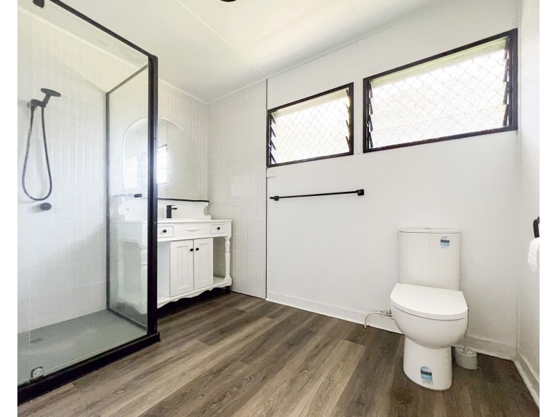 13 Amies, Beachmere QLD 4510