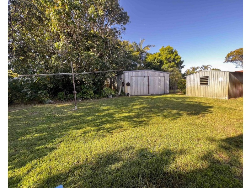 13 Amies, Beachmere QLD 4510