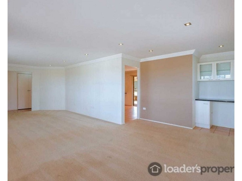 16 Reynella Drive, Avoca QLD 4670