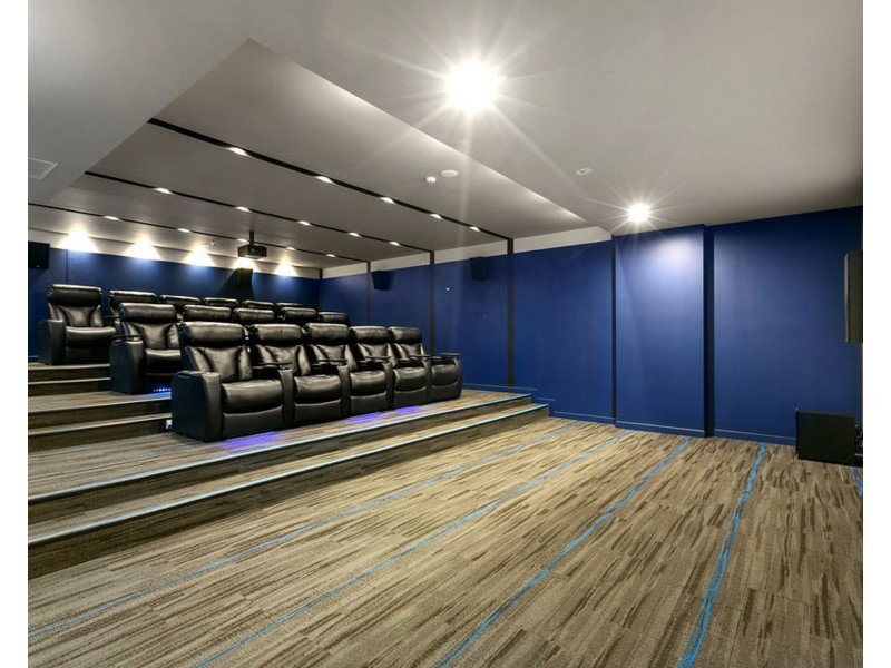 2803/5 Harbour Side Court, Biggera Waters QLD 4216