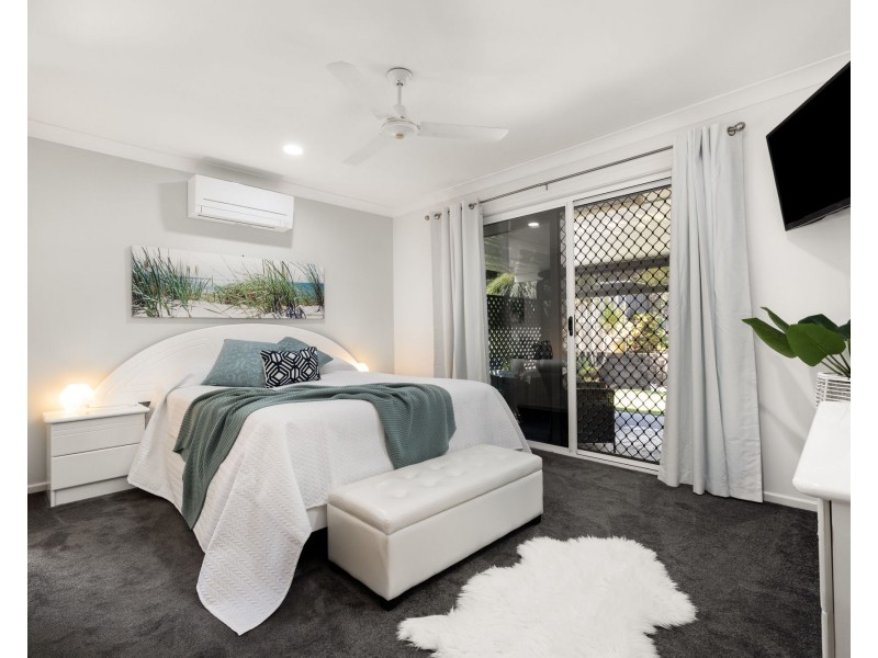 18 Trecarne Street, Bridgeman Downs QLD 4035