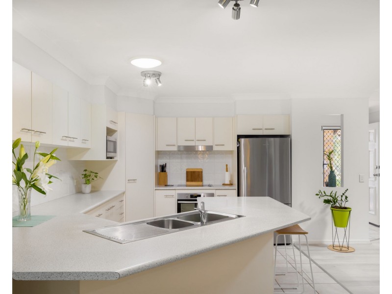 18 Trecarne Street, Bridgeman Downs QLD 4035