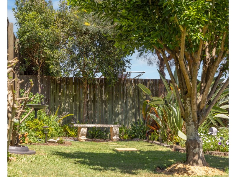 18 Trecarne Street, Bridgeman Downs QLD 4035